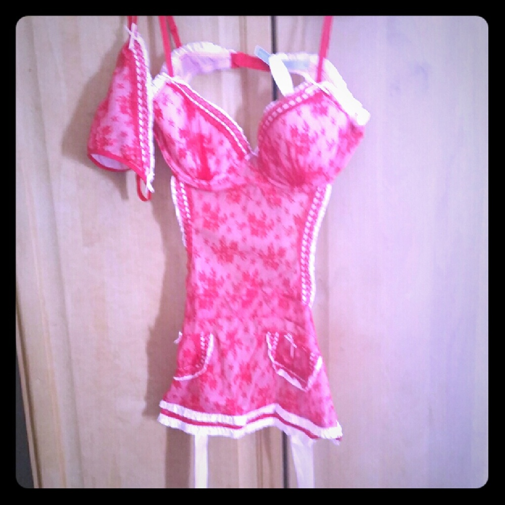 NWT Sexy Victoria's Secret 2 PC set. 36c m/l panty